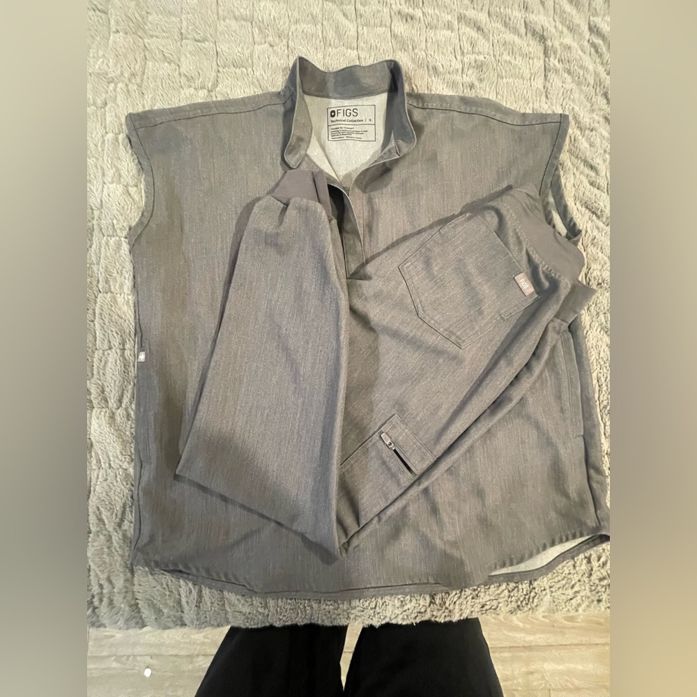 Figs Jogger TWO PIECE Set - Size [XS] - $55 (Original Price $86)
